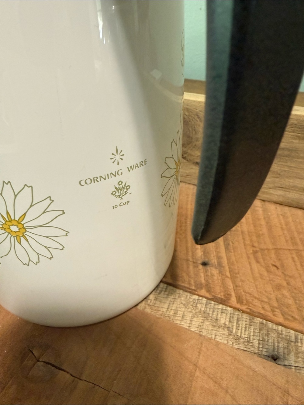 Vintage Corning Ware Electric 10 cup Percolator. ‘Floral Bouquet’ Early 1970’s. - Picture 3 of 13